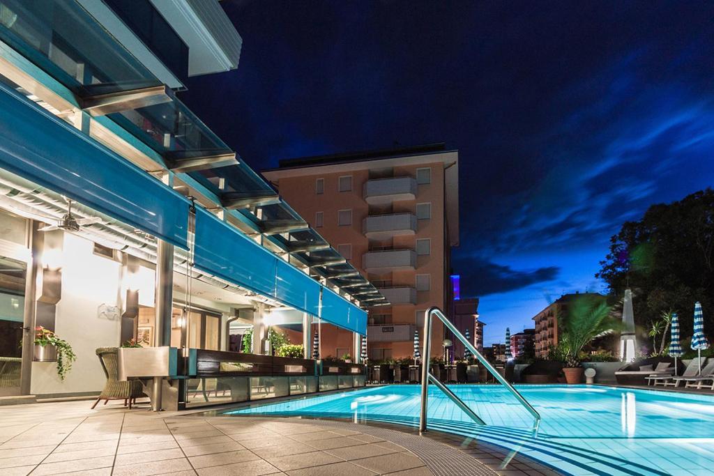 Mayer Hotel